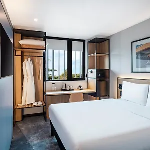 **** Hotel Ibis Airport Georgien
